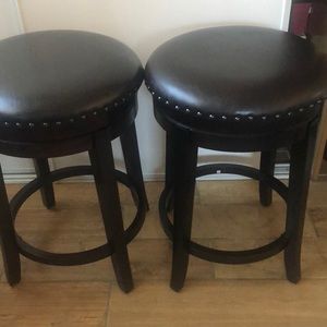 Set of two stools, almost new!